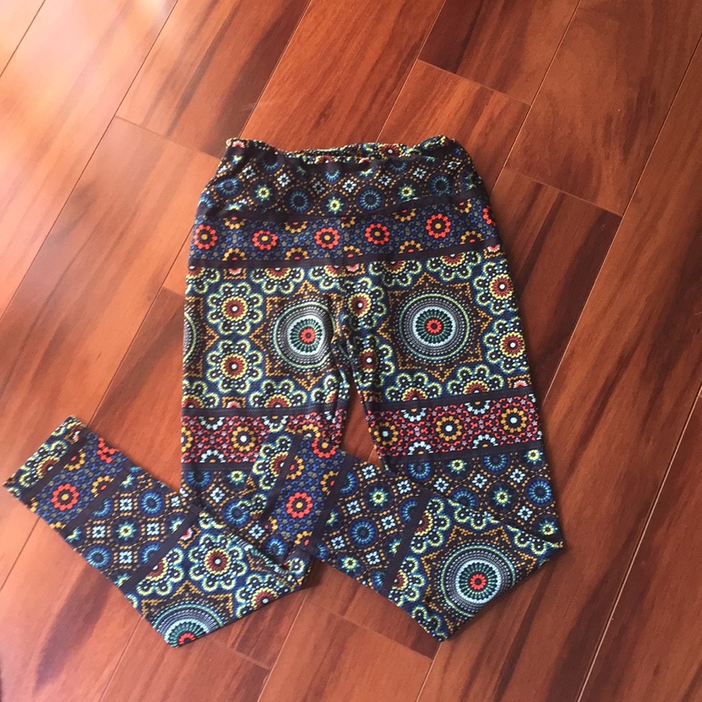 LulaRoe one size leggings